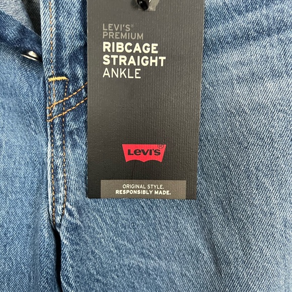 Levi's Denim - Levi’s Ribcage Straight Ankle Jeans for Women